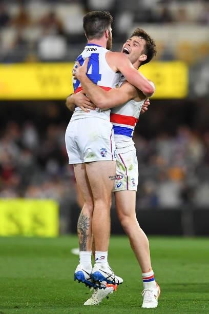Bailey Williams of the Bulldogs celebrates victory during the AFL 1st Semi Final match between the Brisbane Lions and the Western Bulldogs at The...