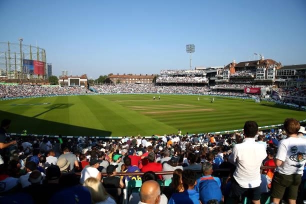 Fan applaud England onto the pitch during Day Four of the Fourth LV= Insurance Test Match between England and India at The Kia Oval on September 05,...