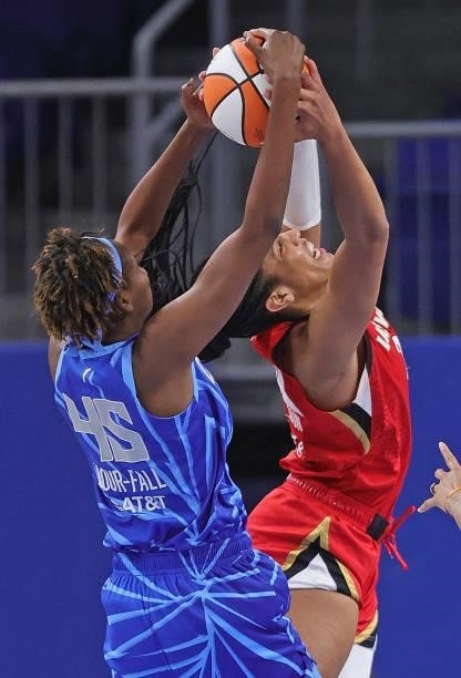 Astou Ndour-Fall of the Chicago Sky forces a jump ball with A'ja Wilson of the Las Vegas Aces at Wintrust Arena on September 05, 2021 in Chicago,...