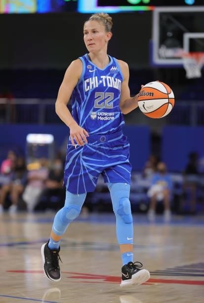 Courtney Vandersloot of the Chicago Sky brings the ball up the court against the Las Vegas Aces at Wintrust Arena on September 05, 2021 in Chicago,...