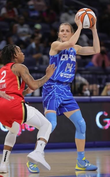 Allie Quigley of the Chicago Sky looks to pass over Riquna Williams of the Las Vegas Aces at Wintrust Arena on September 05, 2021 in Chicago,...