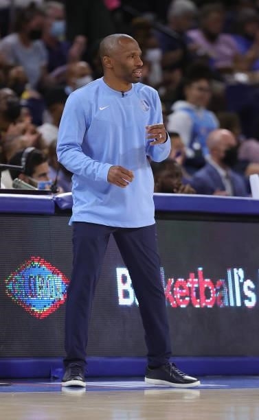 Head coach James Wade of the Chicago Sky gives instructions to his team against the Las Vegas Aces at Wintrust Arena on September 05, 2021 in...