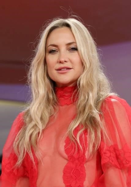 Kate Hudson attends the red carpet of the movie "Mona Lisa And The Blood Moon