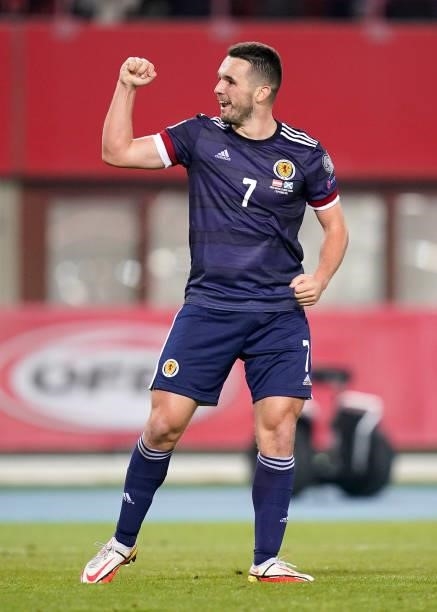 John McGinn of Scotland celebrates their side's victory after the 2022 FIFA World Cup Qualifier match between Austria and Scotland at Ernst Happel...