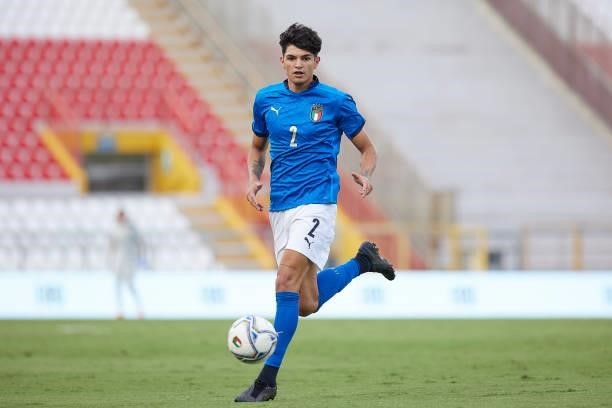 Raoul Bellanova of Italy runs with the ball during the UEFA European Under-21 Championship Qualifier between Italy U21 and Montenegro U21 at Stadio...