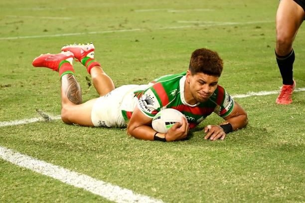 Jaxson Paulo of the Rabbitohs scores try during the NRL Qualifying Final match between Penrith Panthers and South Sydney Rabbitohs at QCB Stadium, on...