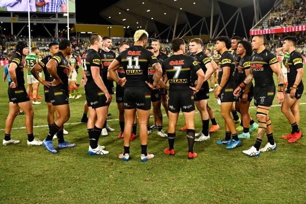 The Panthers look dejected after defeat during the NRL Qualifying Final match between Penrith Panthers and South Sydney Rabbitohs at QCB Stadium, on...