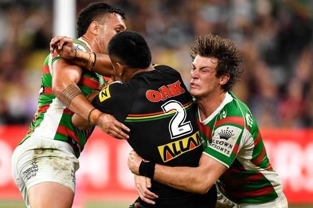Jaydn Su'A and Campbell Graham of the Rabbitohs tackle Stephen Crichton of the Panthers during the NRL Qualifying Final match between Penrith...