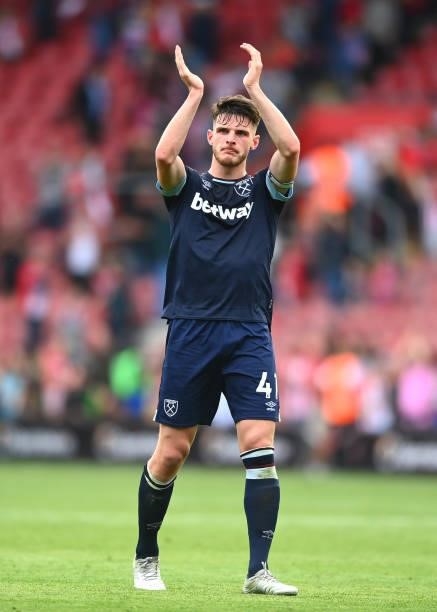 Declan Rice of West Ham United applauds the fans after the Premier League match between Southampton and West Ham United at St Mary's Stadium on...