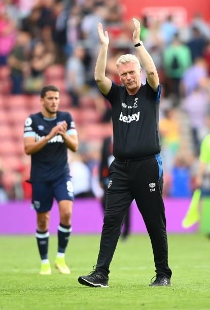 David Moyes, Manager of West Ham United applauds the fans after the Premier League match between Southampton and West Ham United at St Mary's Stadium...