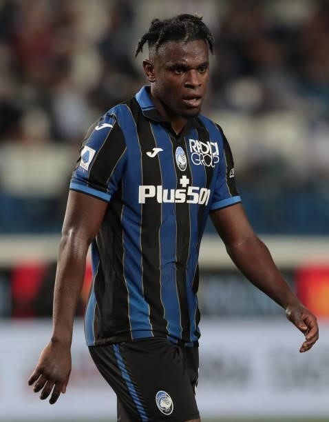 Duvan Zapata of Atalanta BC looks dejected during the Serie A match between Atalanta BC and ACF Fiorentina at Gewiss Stadium on September 11, 2021 in...