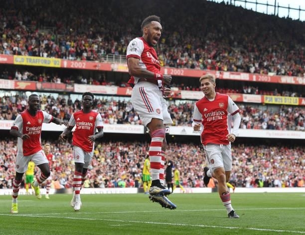 Pierre-Emerick Aubameyang celebrates scoring the Arsenal goal during the Premier League match between Arsenal and Norwich City at Emirates Stadium on...