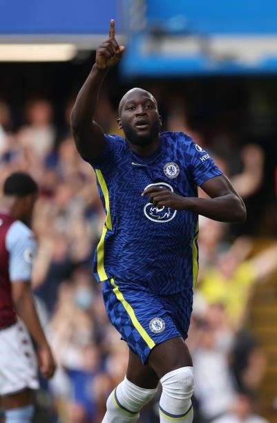 Romelu Lukaku of Chelsea celebrates his first goal during the Premier League match between Chelsea and Aston Villa at Stamford Bridge on September...