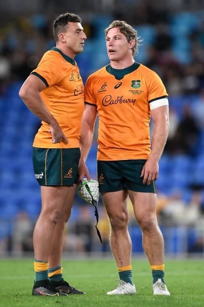 Michael Hooper of the Wallabies talks to Tom Banks of the Wallabies during the Rugby Championship match between the South Africa Springboks and the...