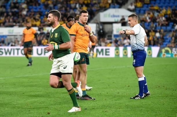 Willie le Roux of the Springboks receieves a yellow card during the Rugby Championship match between the South Africa Springboks and the Australian...