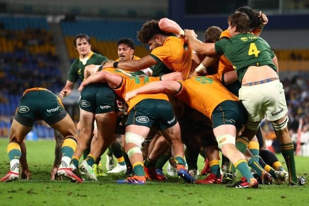 Malcolm Marx of South Africa scores a try during the Rugby Championship match between the South Africa Springboks and the Australian Wallabies at...