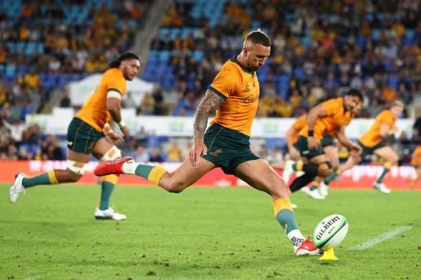 Quade Cooper of the Wallabies kicks the winning penalty goal during the Rugby Championship match between the South Africa Springboks and the...