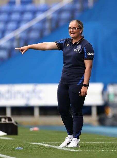 Kelly Chambers, Manager of Reading gestures during the Barclays FA Women's Super League match between Reading Women and Arsenal Women at Select Car...