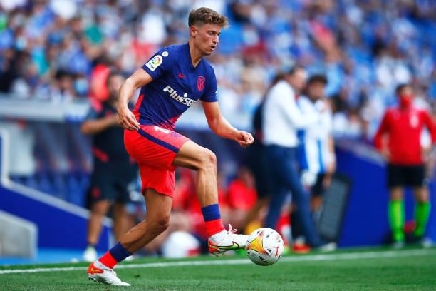 Marcos Llorente of Atletico de Madrid runs with the ball during the LaLiga Santander match between RCD Espanyol and Club Atletico de Madrid at RCDE...