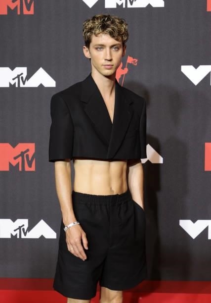 Troye Sivan attends the 2021 MTV Video Music Awards at Barclays Center on September 12, 2021 in the Brooklyn borough of New York City.