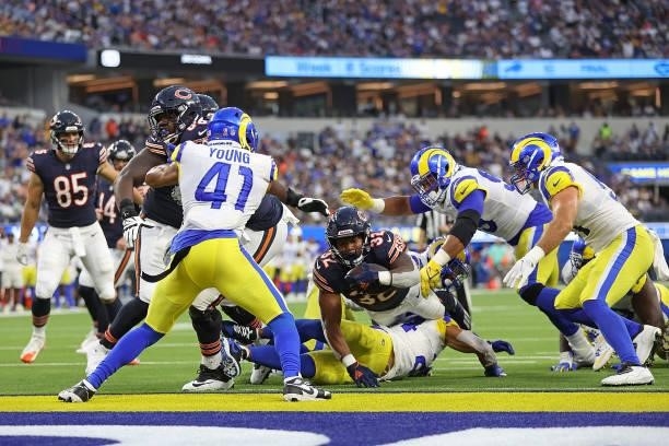 David Montgomery of the Chicago Bears dives in for a touchdown during the first half against the Los Angeles Rams at SoFi Stadium on September 12,...