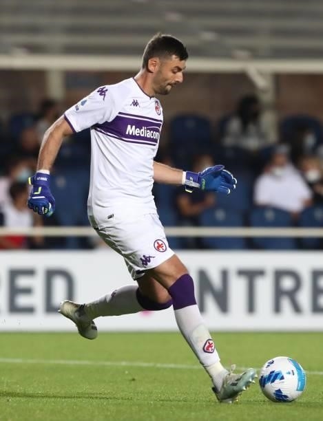 Pietro Terracciano of ACF Fiorentina in action during the Serie A match between Atalanta BC and ACF Fiorentina at Gewiss Stadium on September 11,...