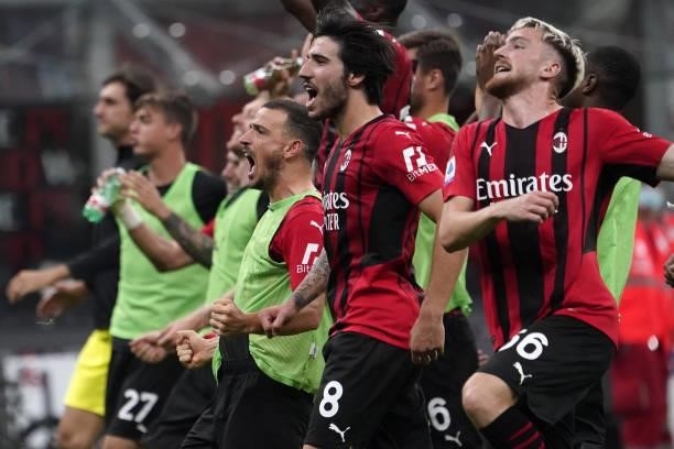 Alessandro Florenzi, Sandro Tonali and Alexis Saelemaekers of AC Milan celebrate the victoryduring the Serie A match between AC Milan and SS Lazio at...