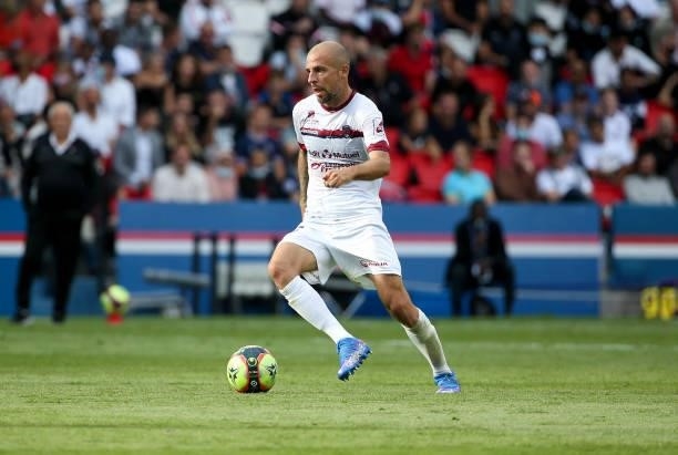 Johan Gastien of Clermont during the Ligue 1 Uber Eats match between Paris Saint-Germain and Clermont Foot 63 at Parc des Princes on September 11,...