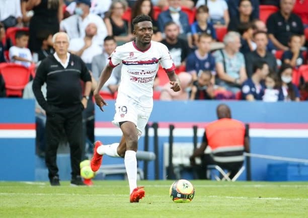 Salis Abdul Samed of Clermont during the Ligue 1 Uber Eats match between Paris Saint-Germain and Clermont Foot 63 at Parc des Princes on September...