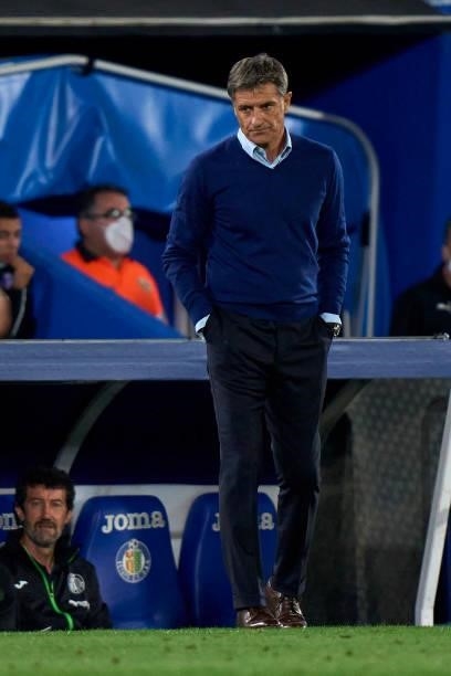 Michel Gonzalez head coach of Getafe CF reacts during the La Liga Santander match between Getafe CF and Elche CF at Coliseum Alfonso Perez on...