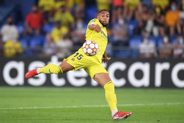 Arnaut Danjuma of Villarreal scores their side's second goal during the UEFA Champions League group F match between Villarreal CF and Atalanta at...