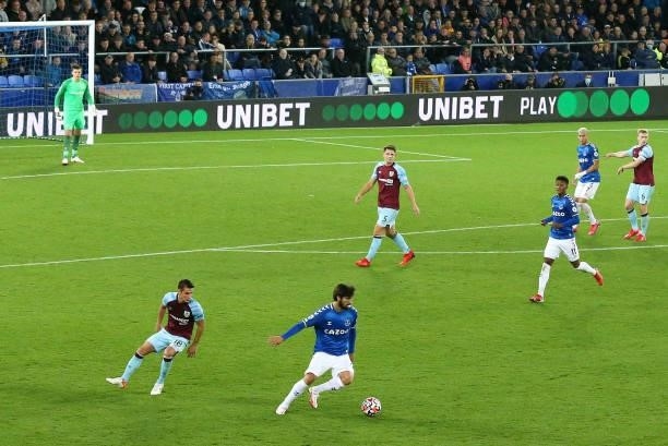 Andre Gomes of Everton on the ball during the Premier League match between Everton and Burnley at Goodison Park on September 13, 2021 in Liverpool,...