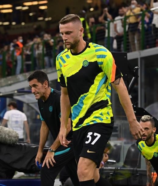 Milan Skriniar of FC Internazionale runs onto the pitch before the UEFA Champions League group D match between Inter and Real Madrid at Giuseppe...