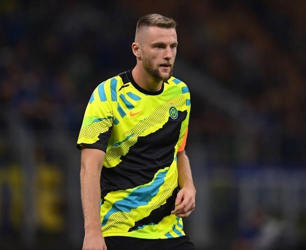 Milan Skriniar of FC Internazionale warms up before the UEFA Champions League group D match between Inter and Real Madrid at Giuseppe Meazza Stadium...