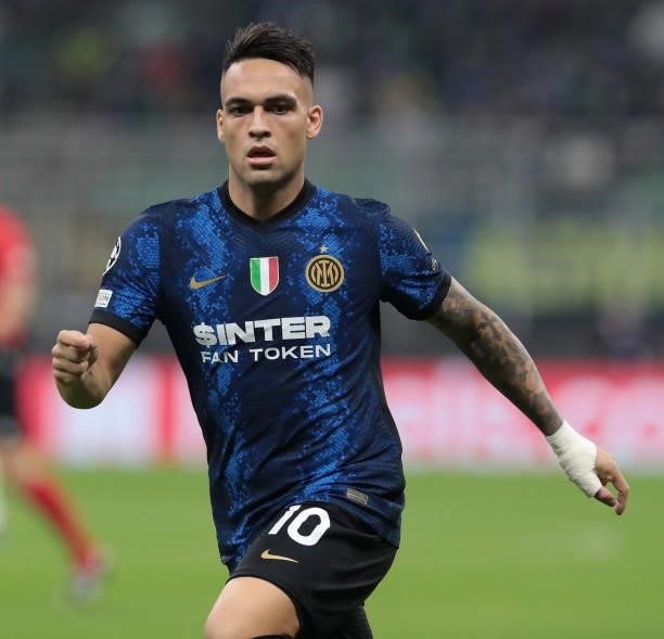 Lautaro Martínez of FC Internazionale in action during the UEFA Champions League group D match between Inter and Real Madrid at Giuseppe Meazza...