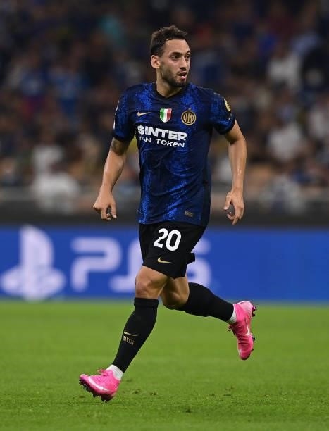 Hakan Calhanoglu of FC Internazionale in action during the UEFA Champions League group D match between Inter and Real Madrid at Giuseppe Meazza...