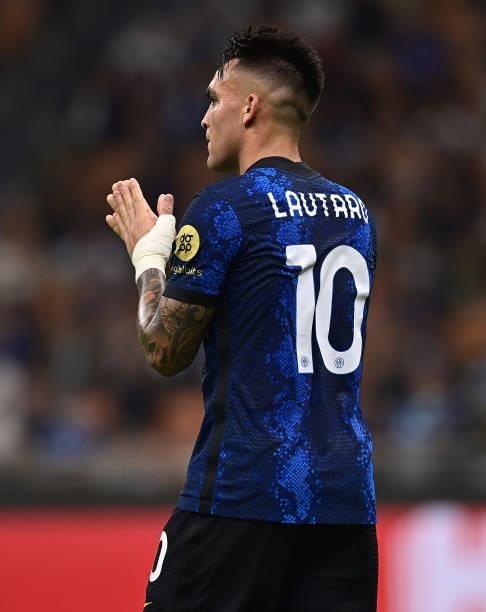 Lautaro Martinez of FC Internazionale in action during the UEFA Champions League group D match between Inter and Real Madrid at Giuseppe Meazza...