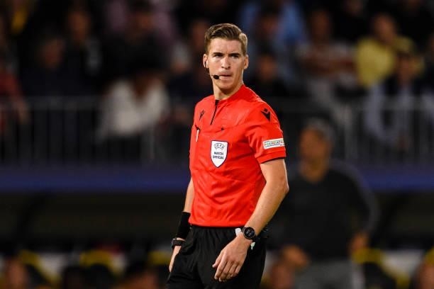 Referee François Letexier during the UEFA Champions League group F match between BSC Young Boys and Manchester United at Stadion Wankdorf on...