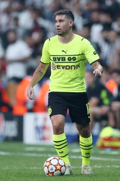 Raphael Guerreiro of Borussia Dortmund controls the ball during the UEFA Champions League group C match between Besiktas and Borussia Dortmund at...