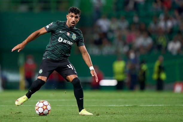 Ricardo Esgaio of Sporting CP in action during the UEFA Champions League group C match between Sporting CP and AFC Ajax at Estadio Jose Alvalade on...