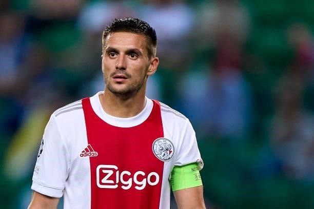 Dusan Tadic of Ajax looks on during the UEFA Champions League group C match between Sporting CP and AFC Ajax at Estadio Jose Alvalade on September...