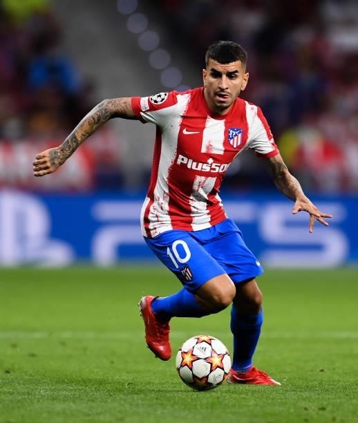 Angel Correa of Atletico de Madrid runs with the ball during the UEFA Champions League group B match between Atletico Madrid and FC Porto at Wanda...