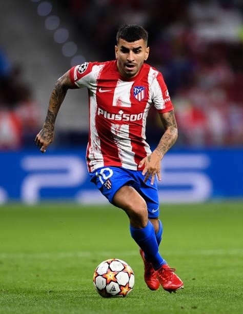 Angel Correa of Atletico de Madrid runs with the ball during the UEFA Champions League group B match between Atletico Madrid and FC Porto at Wanda...