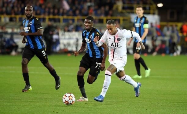 Neymar of PSG battles for the ball with Clinton Mata of Club Brugge during the UEFA Champions League group A match between Club Brugge KV and Paris...