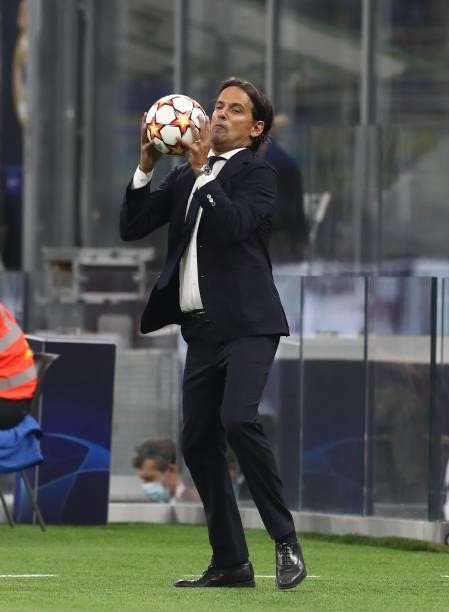 Internazionale coach Simone Inzaghi controls the ball during the UEFA Champions League group D match between Inter and Real Madrid at Giuseppe Meazza...