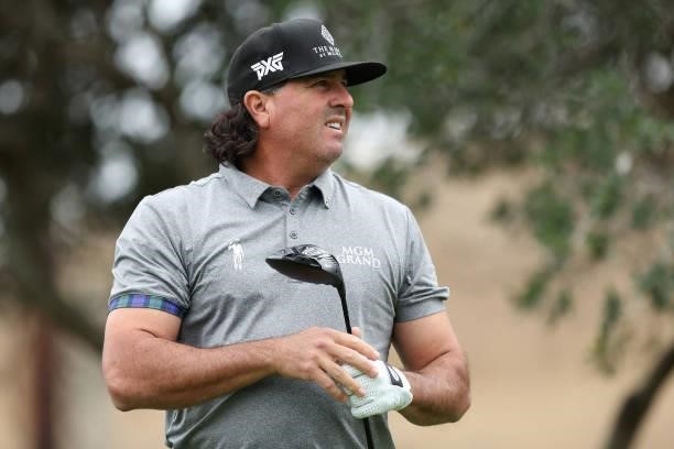 Pat Perez watches his tee shot on the fourth hole during round one of the Fortinet Championship at Silverado Resort and Spa on September 16, 2021 in...