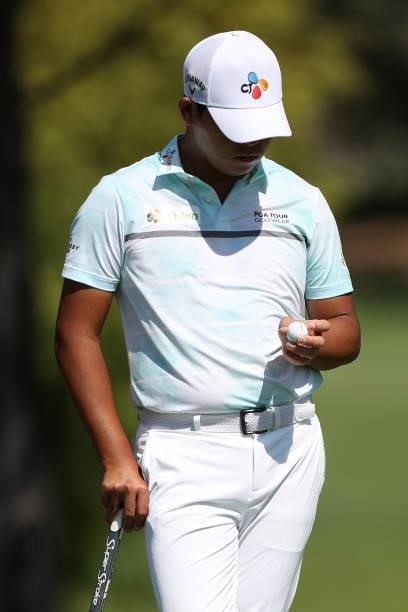 Si Woo Kim stands on the eighth hole during round one of the Fortinet Championship at Silverado Resort and Spa on September 16, 2021 in Napa,...