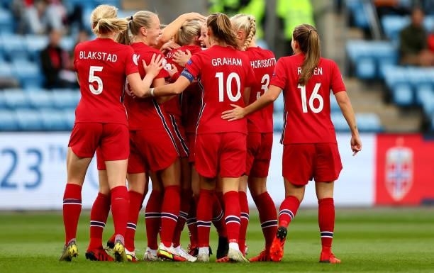Team members of Norway celebrate a goal over Armenia during the FIFA Women's World Cup 2023 Qualifier group F match between Norway and Armenia at...