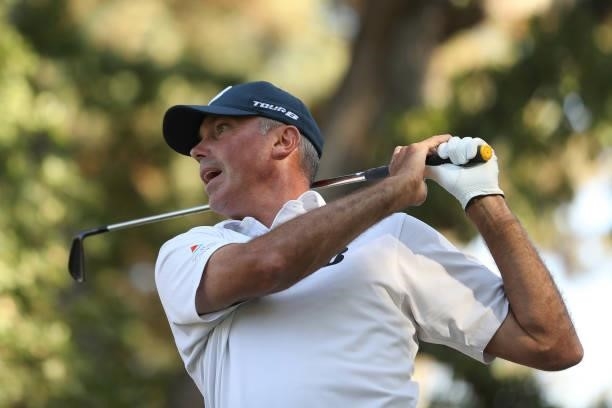 Matt Kuchar hits his tee shot on the 15th hole during round one of the Fortinet Championship at Silverado Resort and Spa on September 16, 2021 in...