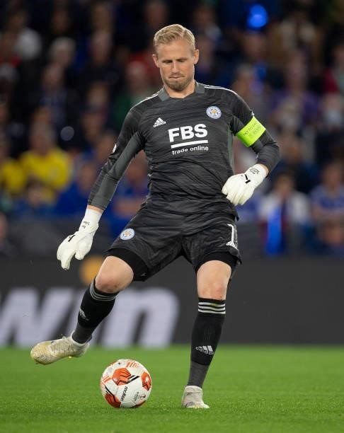 Kasper Schmeichel of Leicester City during the UEFA Europa League group C match between Leicester City and SSC Napoli at The King Power Stadium on...